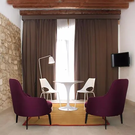 Isabella Di Castiglia 4*