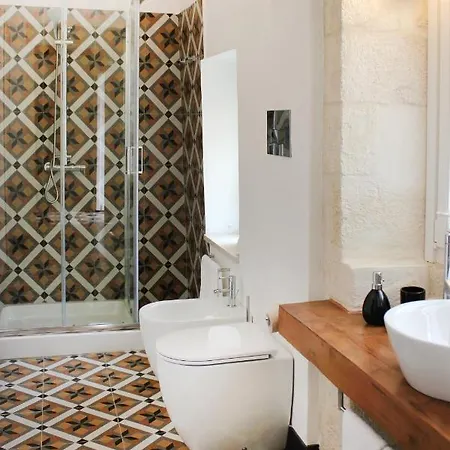 Isabella Di Castiglia 4*