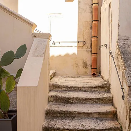 Isabella Di Castiglia Апарт-отель Сиракузы