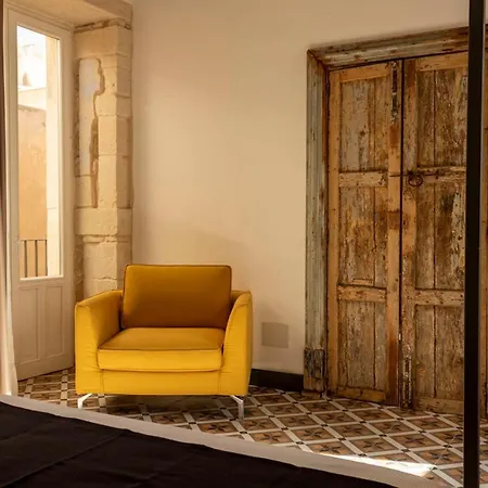 Isabella Di Castiglia Апарт-отель 4*