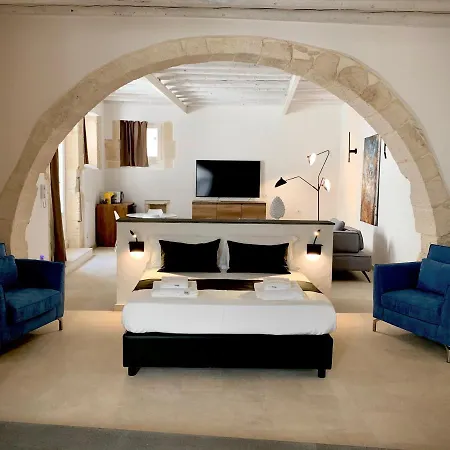 Isabella Di Castiglia 4*