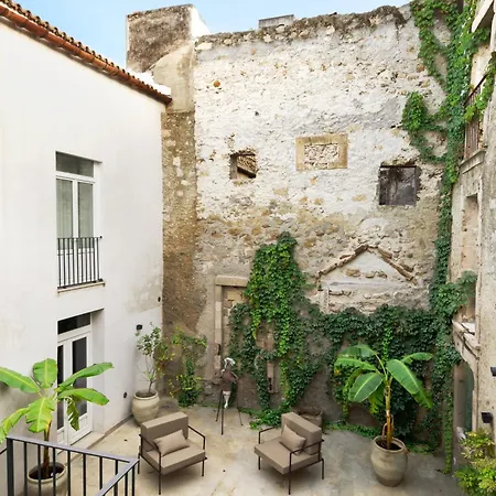 Isabella Di Castiglia Апарт-отель