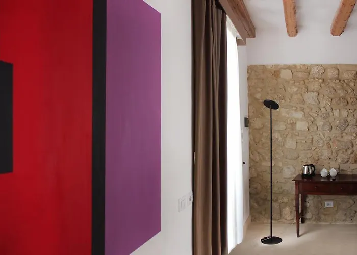 Isabella Di Castiglia מלון דירות