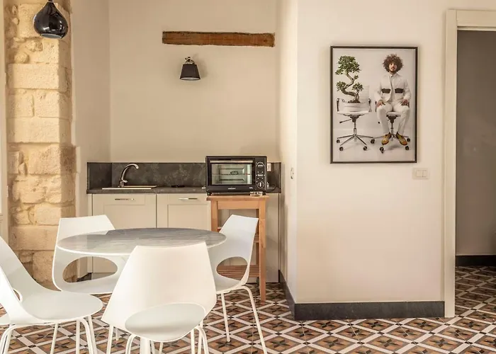 Isabella Di Castiglia מלון דירות 4*