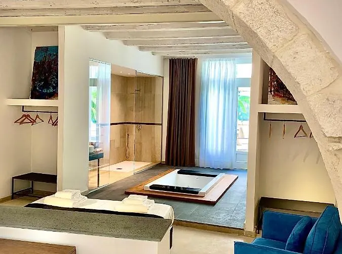 Isabella Di Castiglia מלון דירות 4*