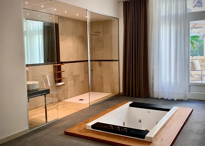 מלון דירות Isabella Di Castiglia