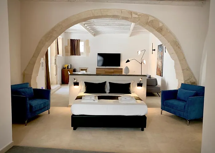 Isabella Di Castiglia 4*