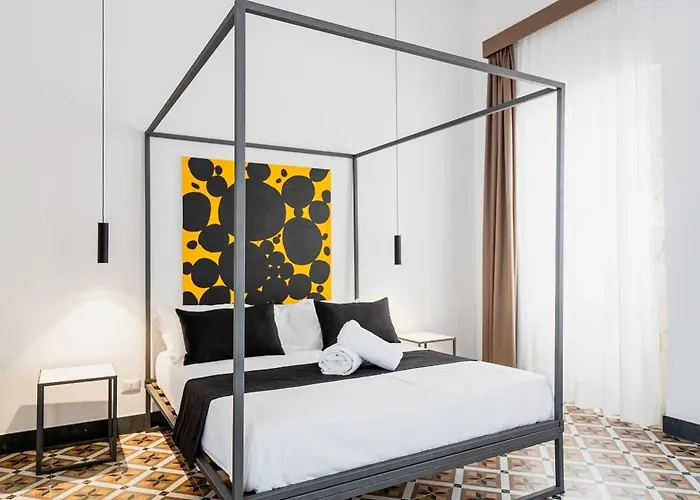 Isabella Di Castiglia מלון דירות