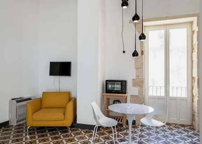 Isabella Di Castiglia מלון דירות 4*